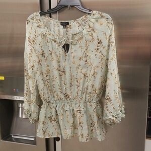 💕CURRENT AIR💕 Smocked Waist Split Neck Blouse ~ Sage Botanical Print S NWT